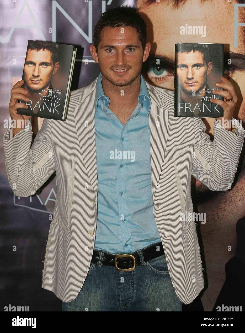 Frank lampard launches autobiography hi-res stock photography and