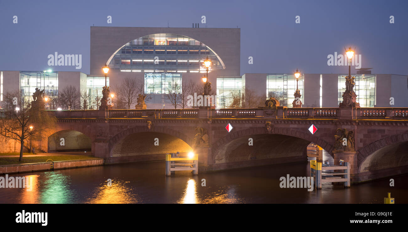 View of the Kanzleramt in Berlin, in Front the Moltke bridge. Stock Photo