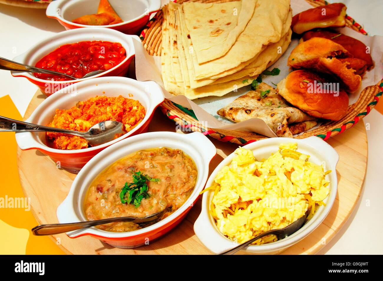 Balaleet, Harees and Margoog traditional Persian Gulf Arabic cuisine