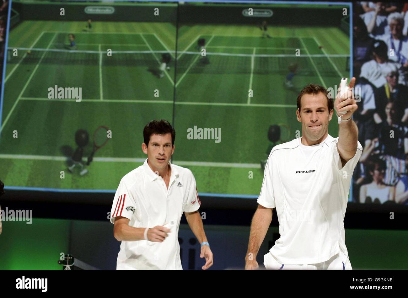 Wii tennis hi-res stock photography and images - Alamy