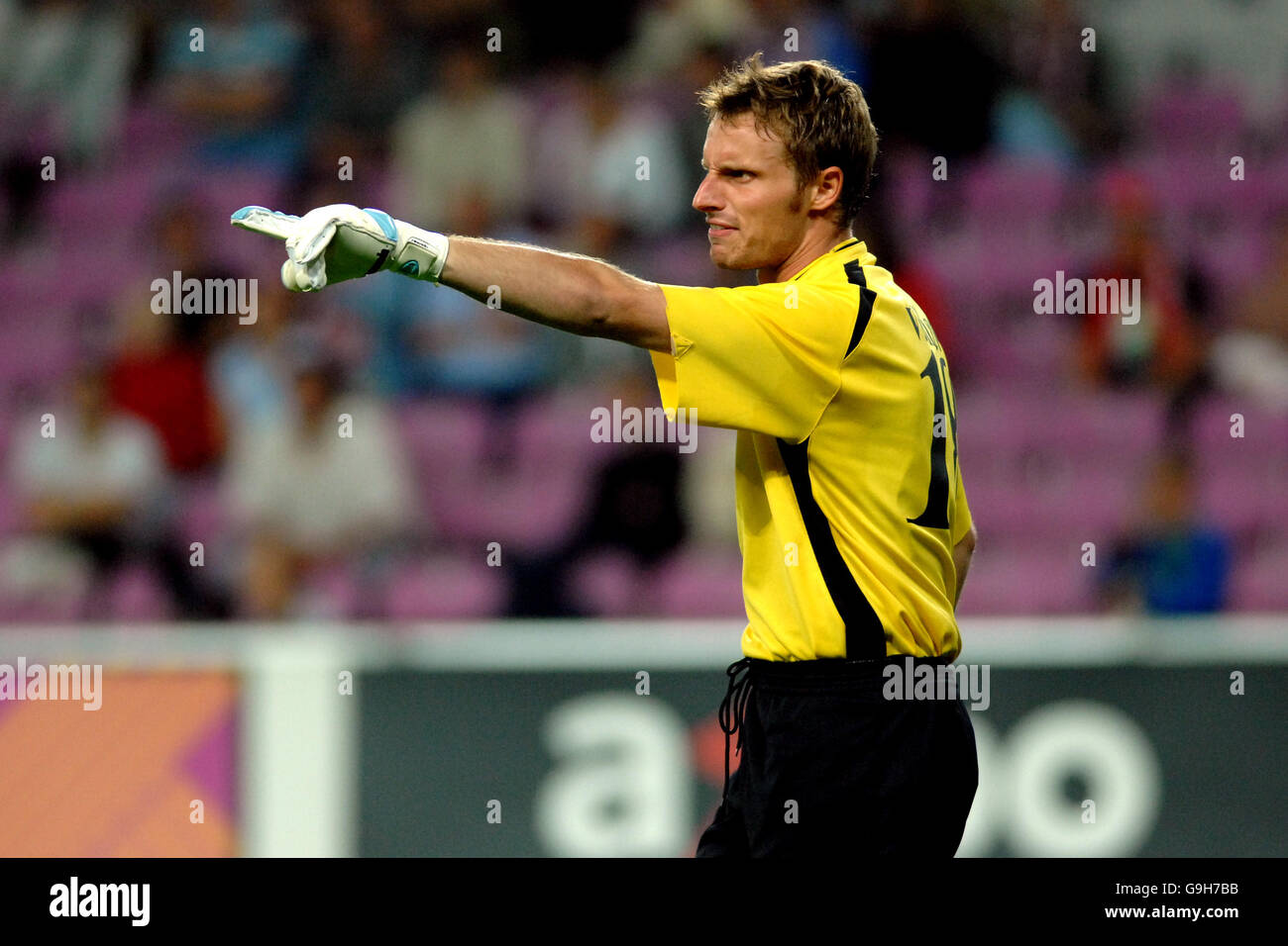 Soccer - UEFA Cup - First Round - First Leg - FC Sion v Bayer Leverkusen - Stade de Geneve. Germano Vailati, FC Sion goalkeeper Stock Photo