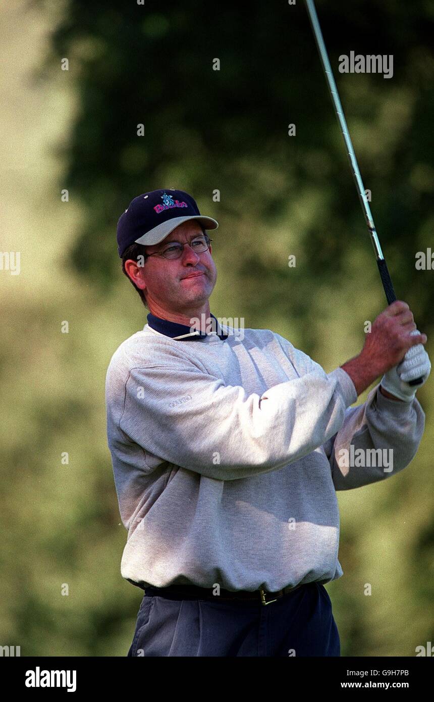Golf - 2000 PGA European Tour Qualifying School. Justin Hobday Stock Photo  - Alamy
