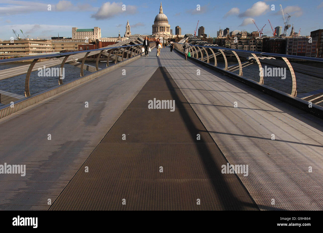 River Thames Stock - London Stock Photo