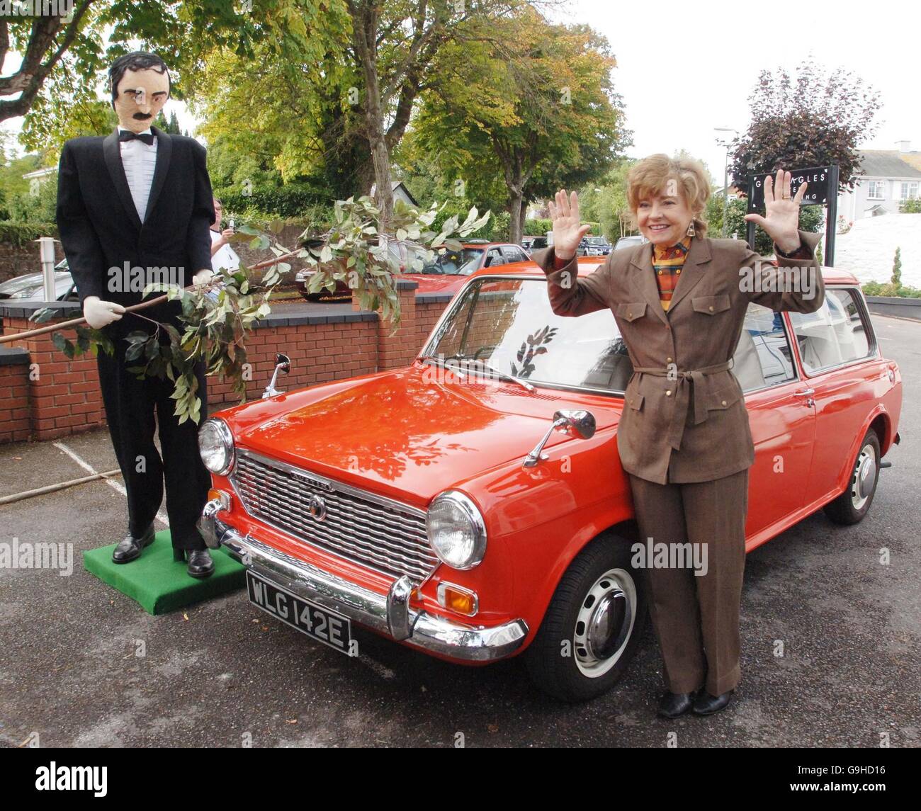 Basil fawlty hires stock photography and images Alamy