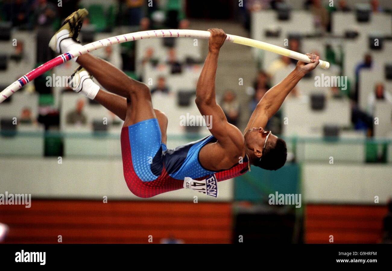 USA's Lawrence Johnson in action in the Men's Pole Vault final Stock