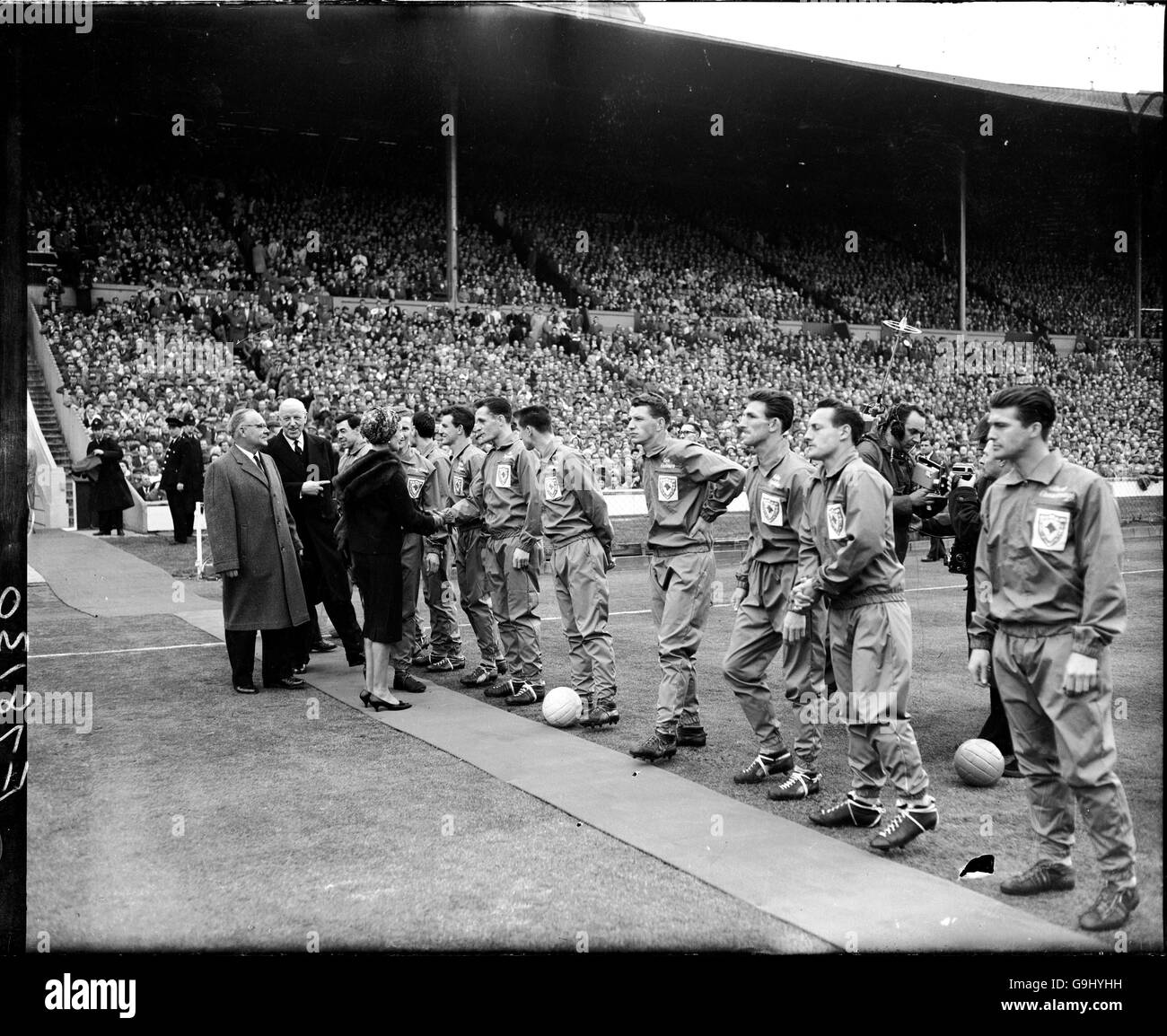 Soccer - FA Cup - Final - Tottenham Hotspur v Leicester City. The Duchess of Kent is introduced to the Leicester City players before the match Stock Photo