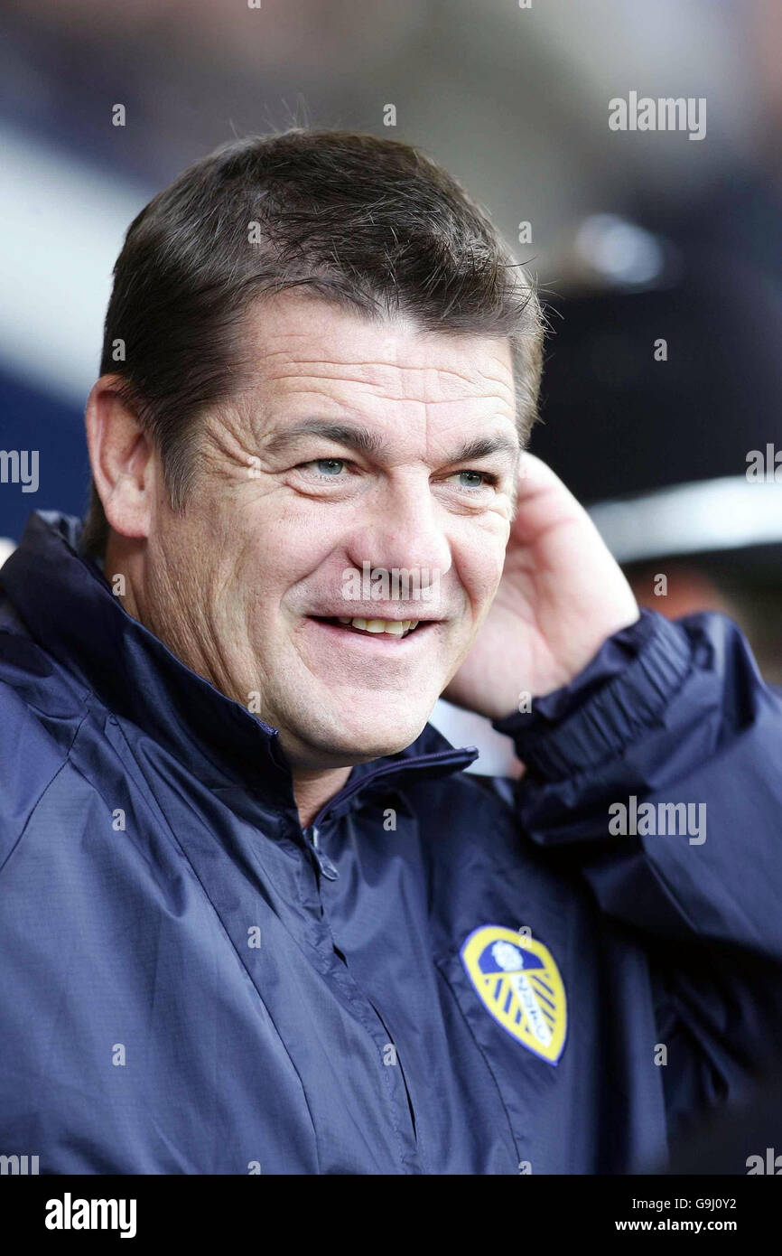 Leeds United S Caretaker Manager John Carver During The Coca Cola Championship Match At The Oakwell Ground Barnsley Stock Photo Alamy