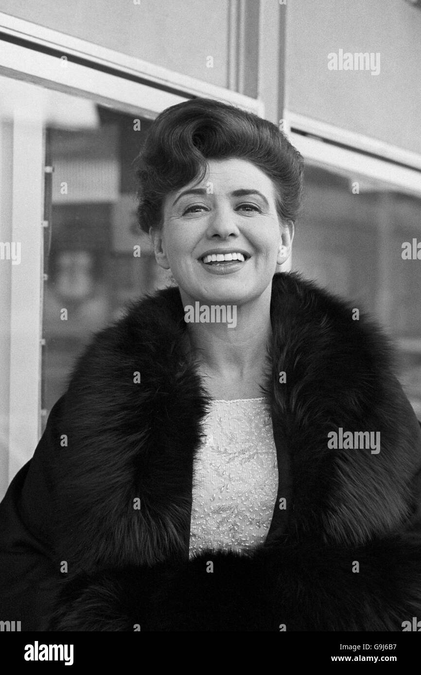 Pat phoenix hi-res stock photography and images - Alamy