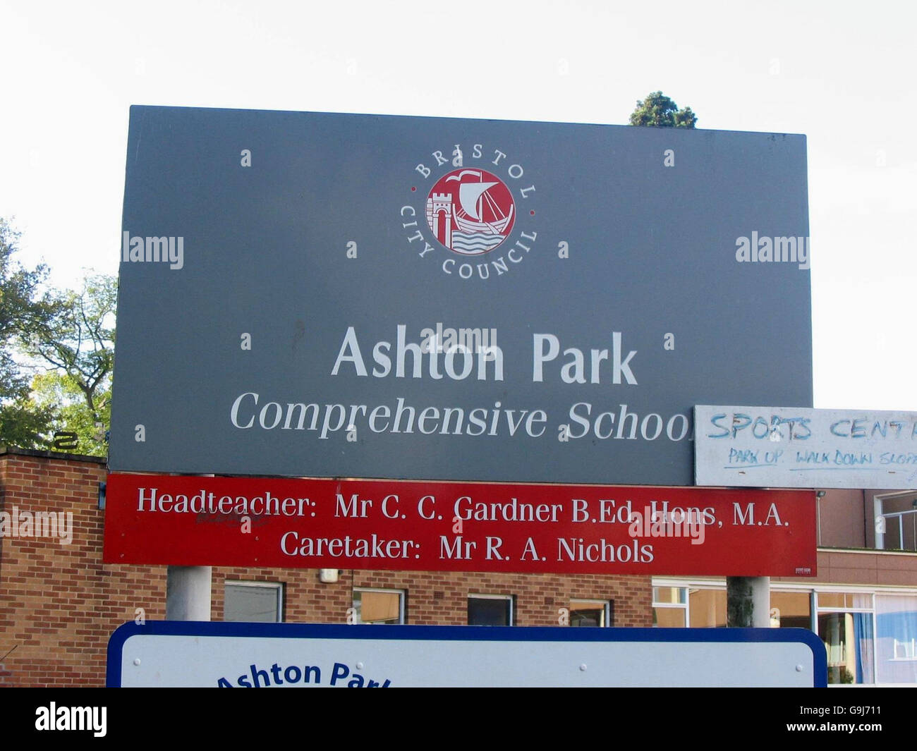 The sign outside ashton park school in bristol hires stock photography