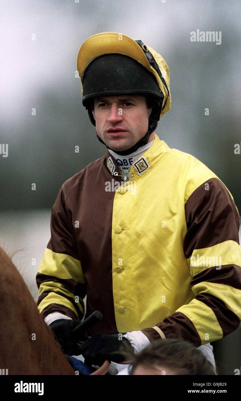 Horse Racing, Plumpton. Andrew Thornton on Irish Option Stock Photo