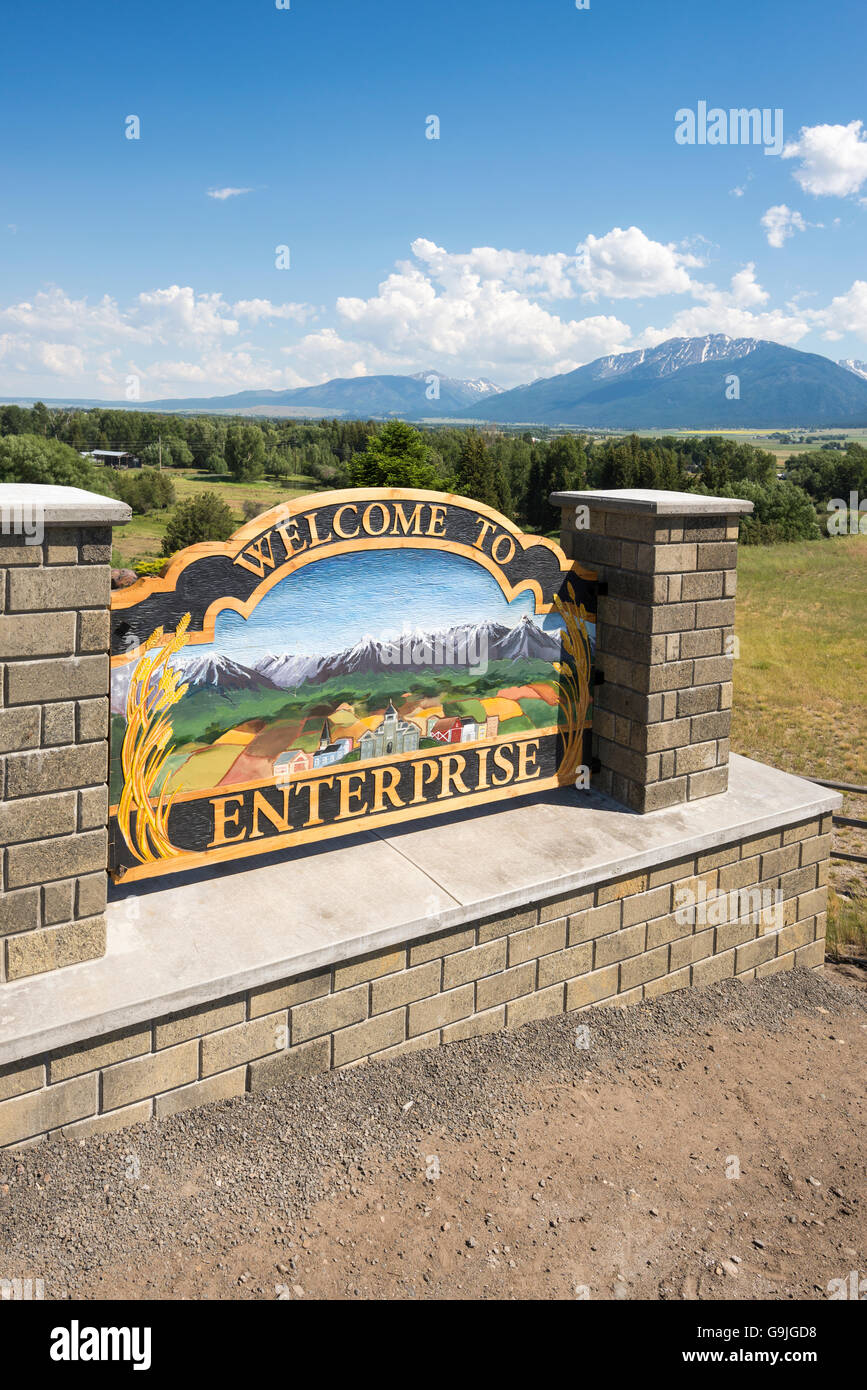 Artistic sign to the town of Enterprise in Oregon's Wallowa