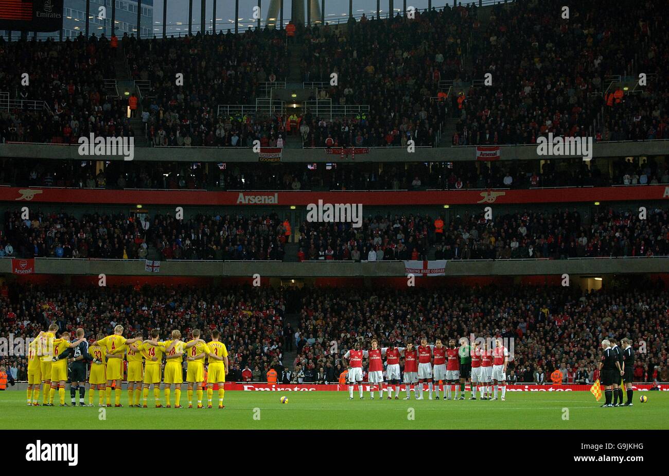 Soccer - FA Barclays Premiership - Arsenal v Liverpool - Emirates Stadium Stock Photo