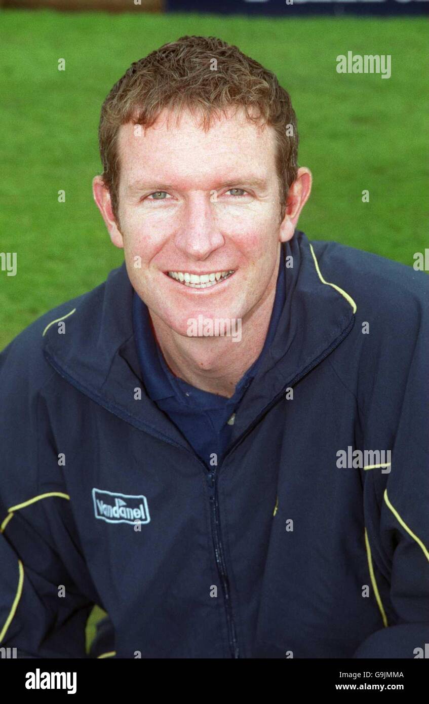 Cricket derbyshire photocall hi-res stock photography and images - Alamy