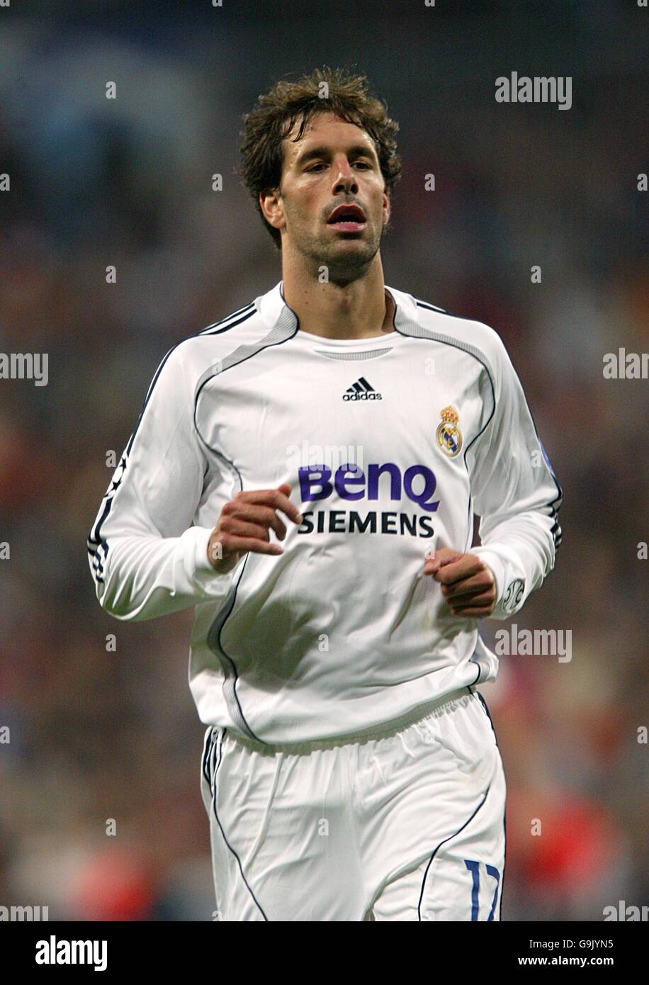 Soccer - UEFA Champions League - Group E - Real Madrid v Steaua Bucuresti -  Santiago Bernabeu Stock Photo - Alamy