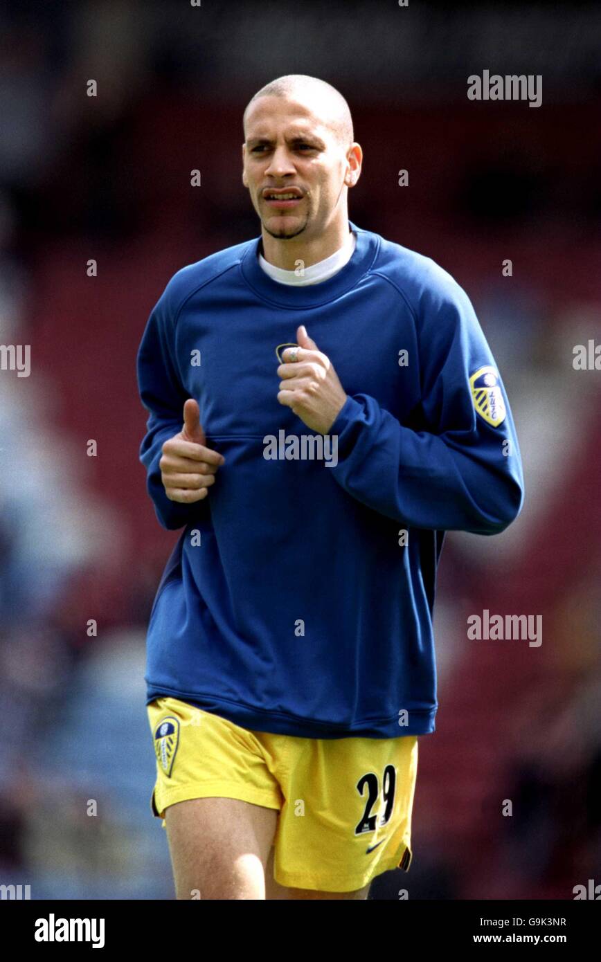 Leeds United S Rio Ferdinand Warms Up Before Kick Off Against West Ham United Stock Photo Alamy