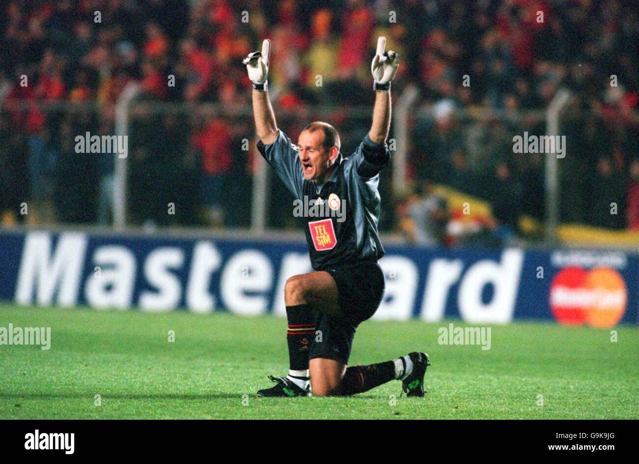 Galatasaray goalkeeper Claudio Taffarel celebrates one of the goals in his team's amazing comeback victory Stock Photo