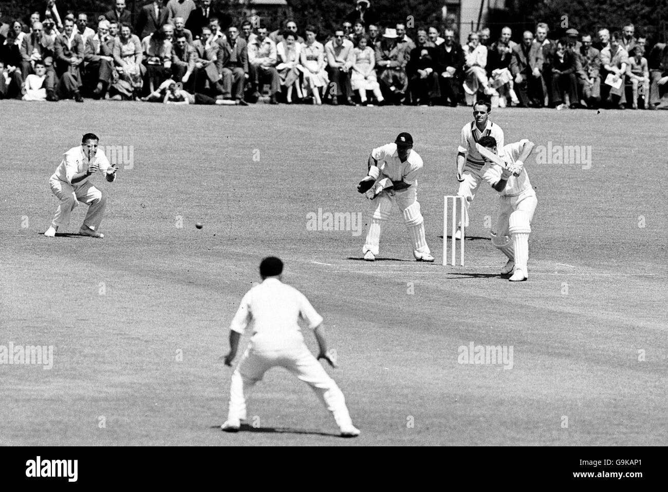 Surrey wicketkeeper Black and White Stock Photos & Images - Alamy