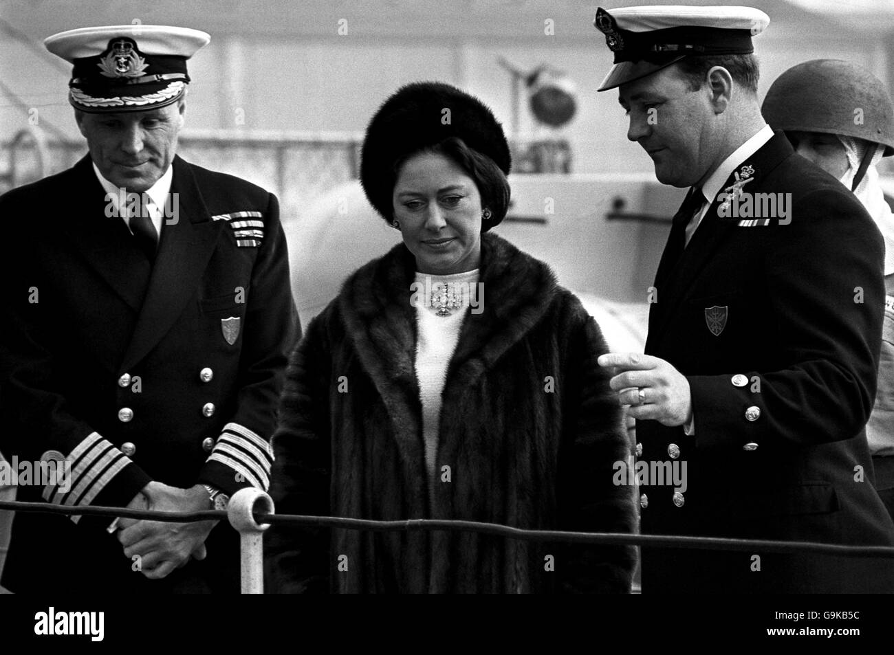 Princess Margaret on board the Royal Navy's Dido, watching a demonstration of anti-submarine mortars when she visited four ships of the NATO Standing Naval Force Atlantic in the Surry Docks, London. Stock Photo