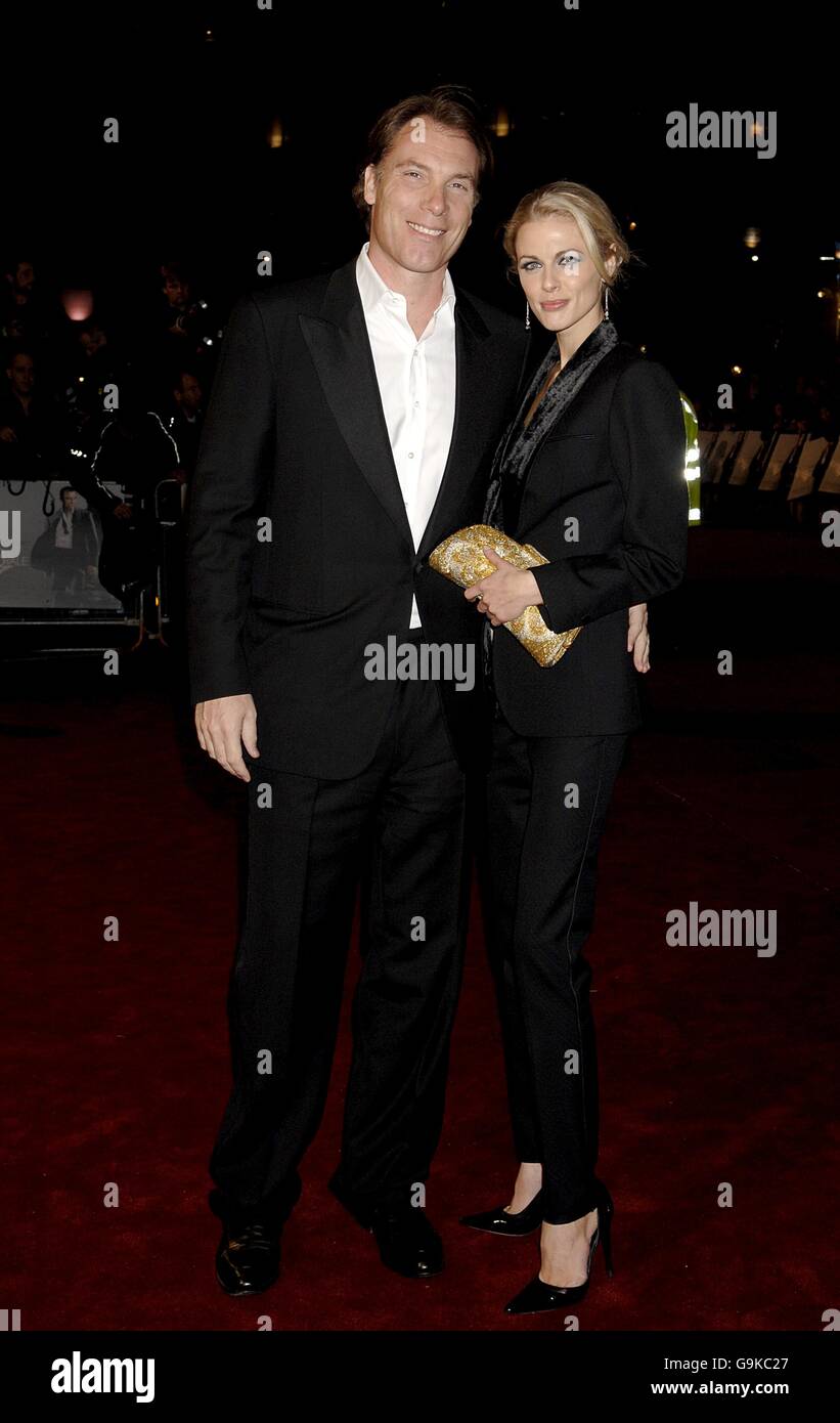 Donna Air and Damian Aspinall arrive ahead of the World Premiere and Royal Performance of Casino Royale, Odeon Leicester Square, London. Picture date: Tuesday 14 October 2006. Photo credit should read: Stock Photo