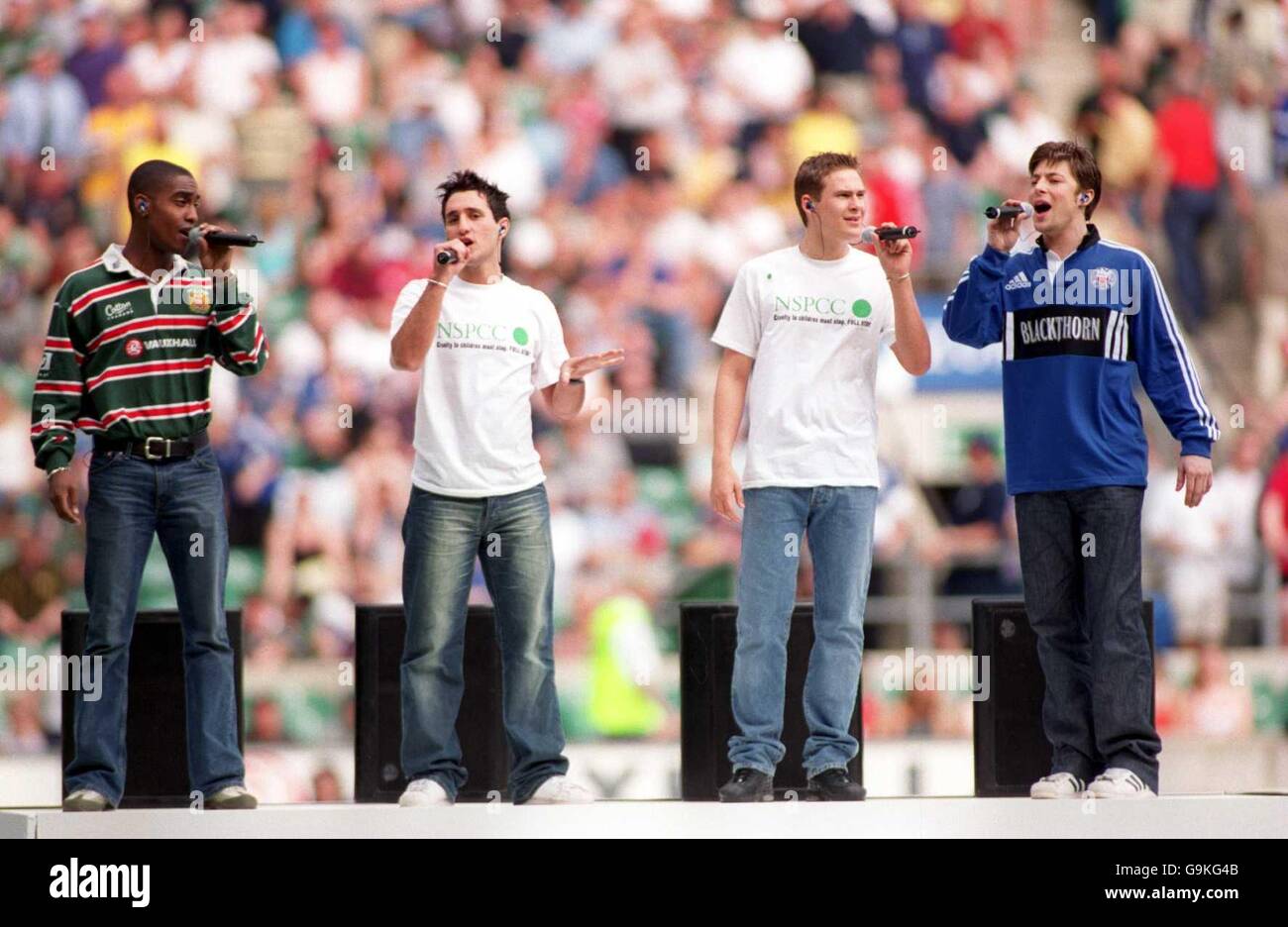 Rugby Union - Zurich Championship - Final - Leicester Tigers v Bath. R 'n' B act Blue performing at half-time Stock Photo