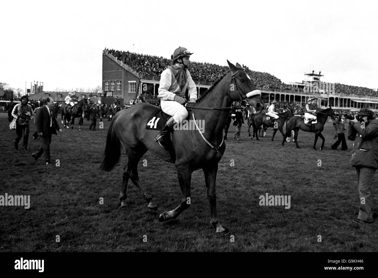 Miss Charlotte Brew on Barony Fort prepare for the start of the race. Miss Brew, aged 21, the first women jockey ever to ride in the race failed to complete the course when her horse refused four fences from home Stock Photo