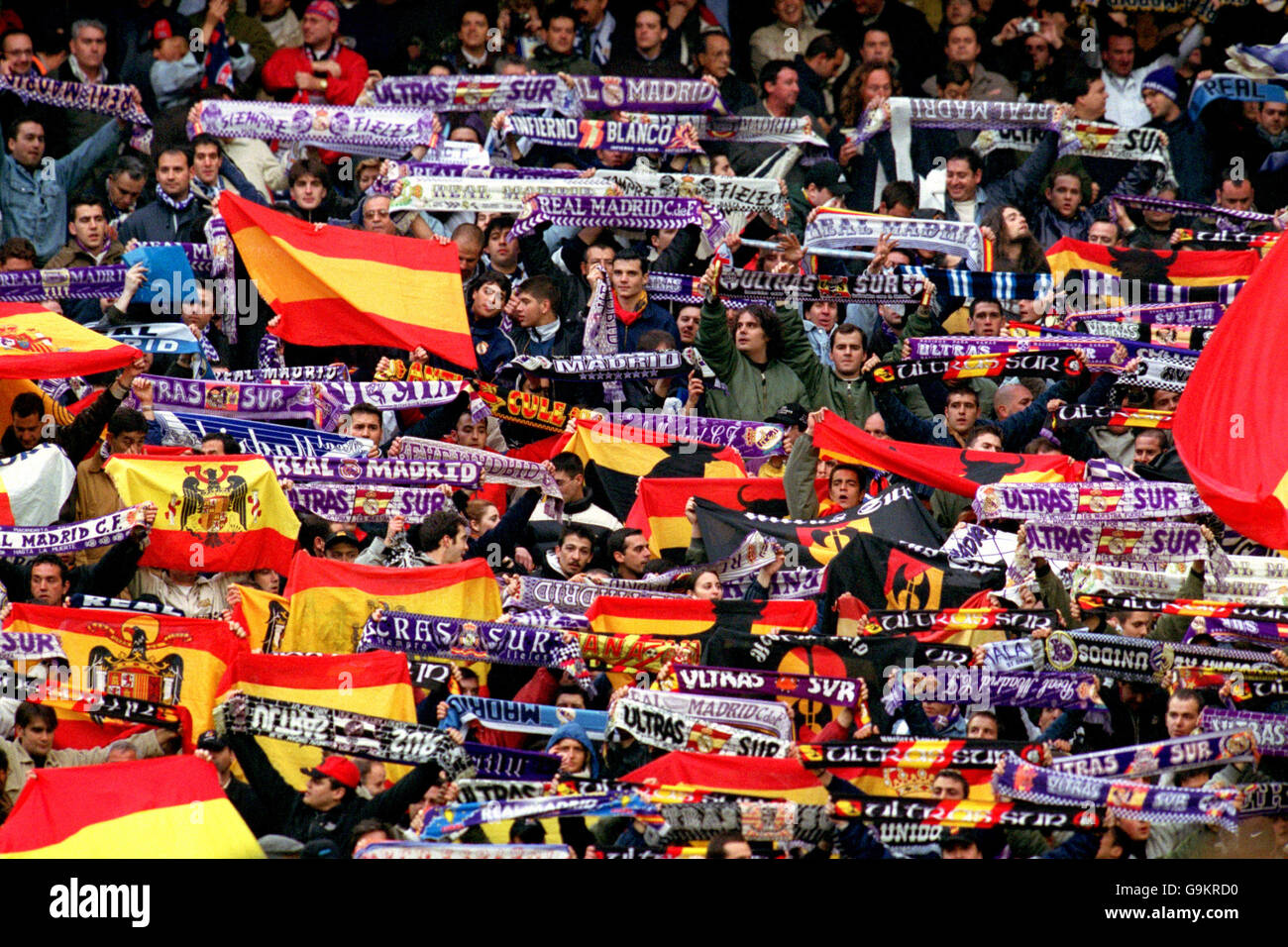 Spanish soccer fans cheer team hires stock photography and images Alamy