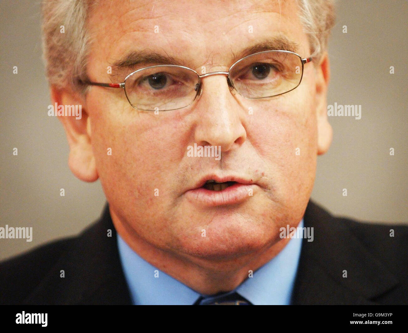 Defence minister Des Browne addresses Labour party activists at John Smith House in Glasgow. Stock Photo