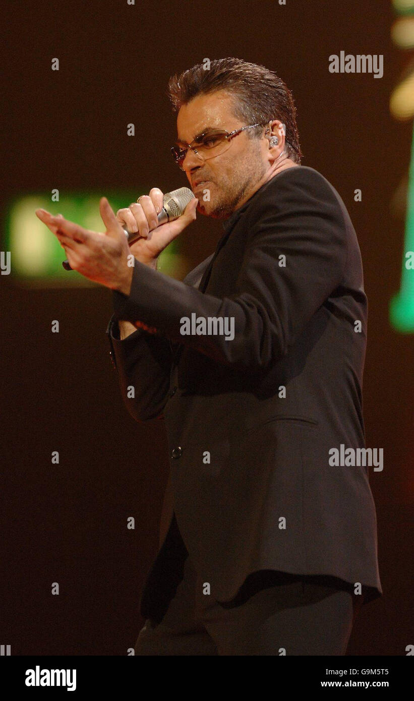 George michael in concert hi-res stock photography and images - Alamy