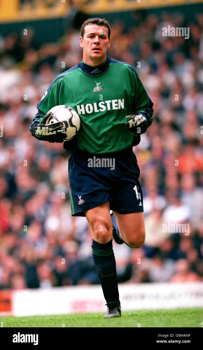 Tottenham hotspur goalkeeper neil sullivan hi-res stock photography and ...