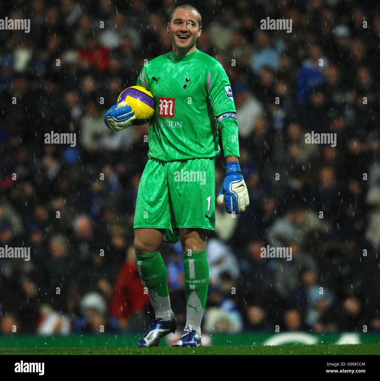 Tottenham hail hi-res stock photography and images - Alamy 