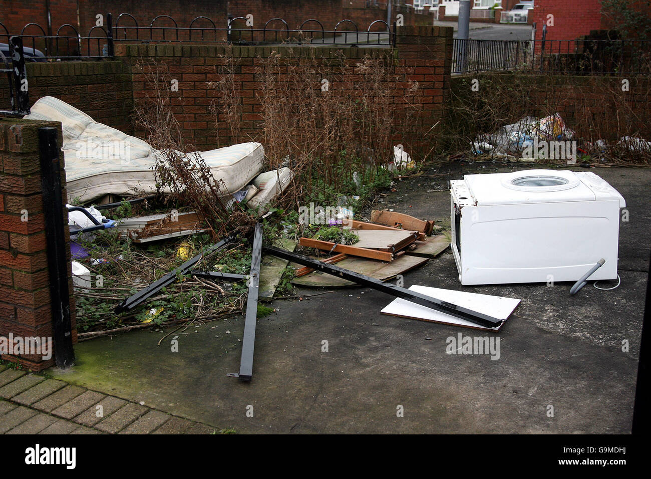 Urban decay pics Belfast. Refuse outside Northern Ireland Housing