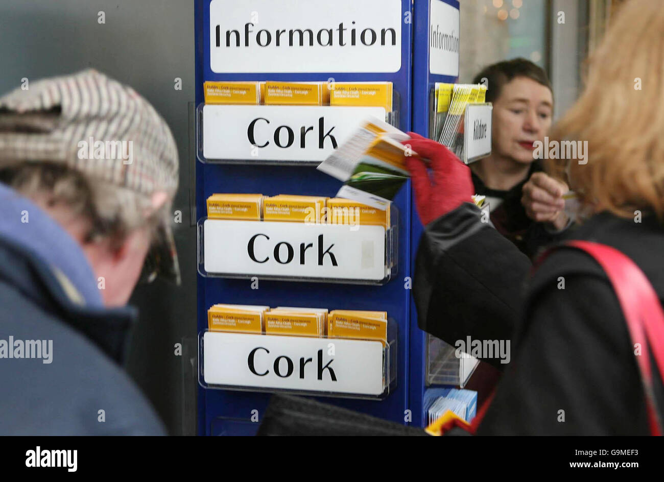 Cork to dublin train hires stock photography and images Alamy