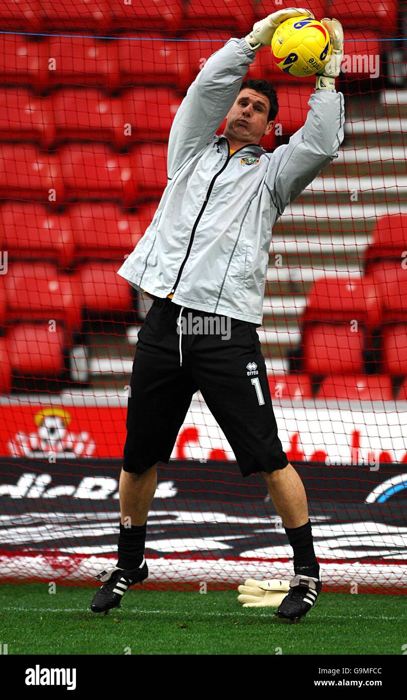 Mike pollitt hi-res stock photography and images - Alamy