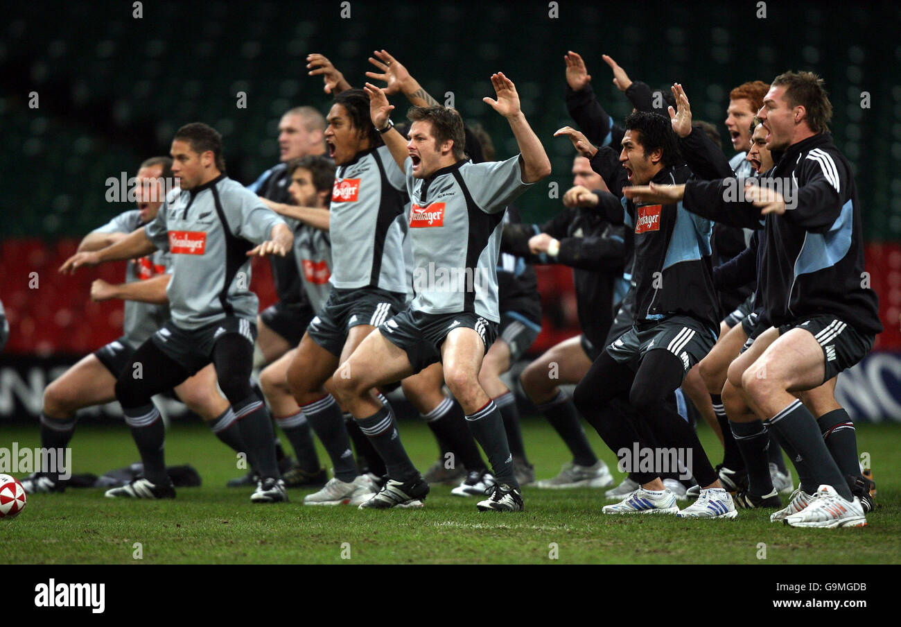 Rugby Union - New Zealand Captains Run - Millennium Stadium. New Zealand All Blacks practice The Haka during a training session at the Millennium Stadium, Cardiff. Stock Photo