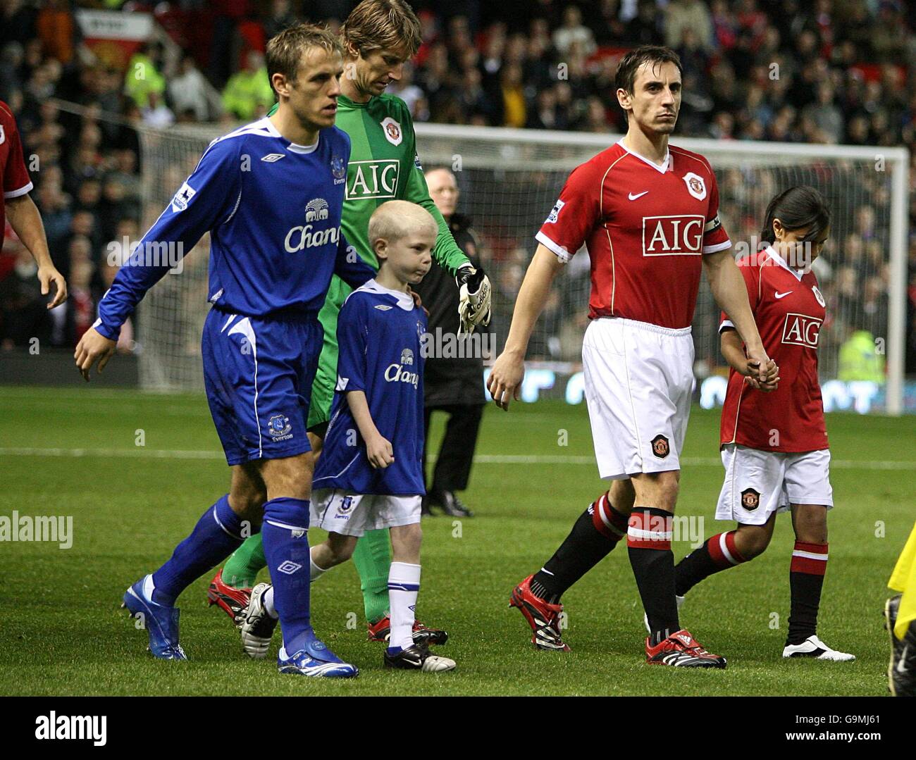 Brothers phil neville hi-res stock photography and images - Alamy