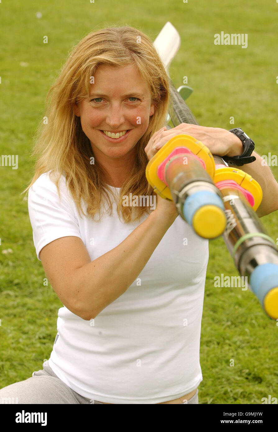 Roz Rows Library file, dated 29-06-2005. Roz Savage, at Henley-on-Thames, during ...