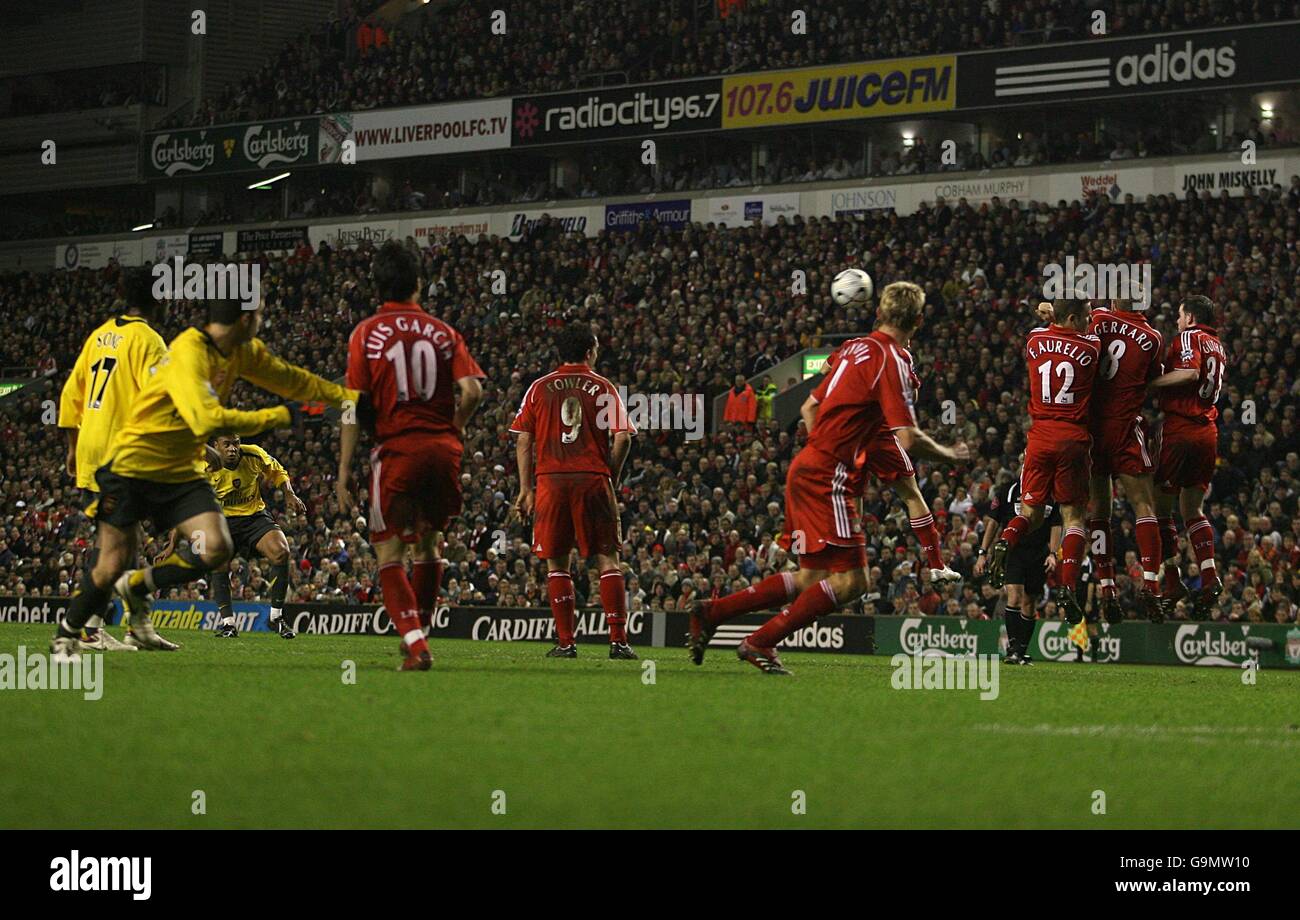 Soccer - Carling Cup - Quarter Final - Liverpool v Arsenal - Anfield. Arsenal's Julio Baptista scores his second goal Stock Photo