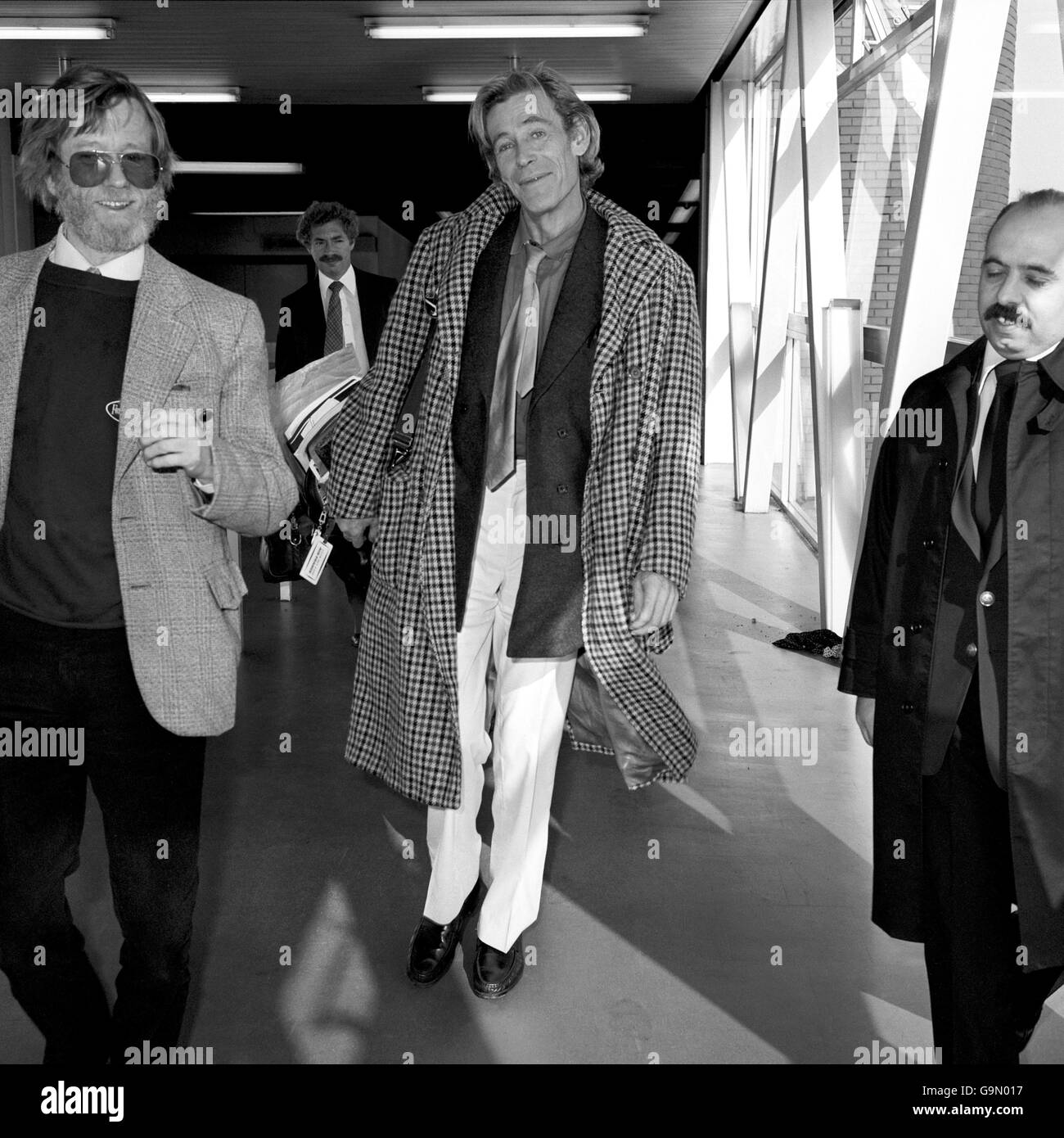 Peter otoole heathrow airport hi-res stock photography and images - Alamy, image size:1300x1390