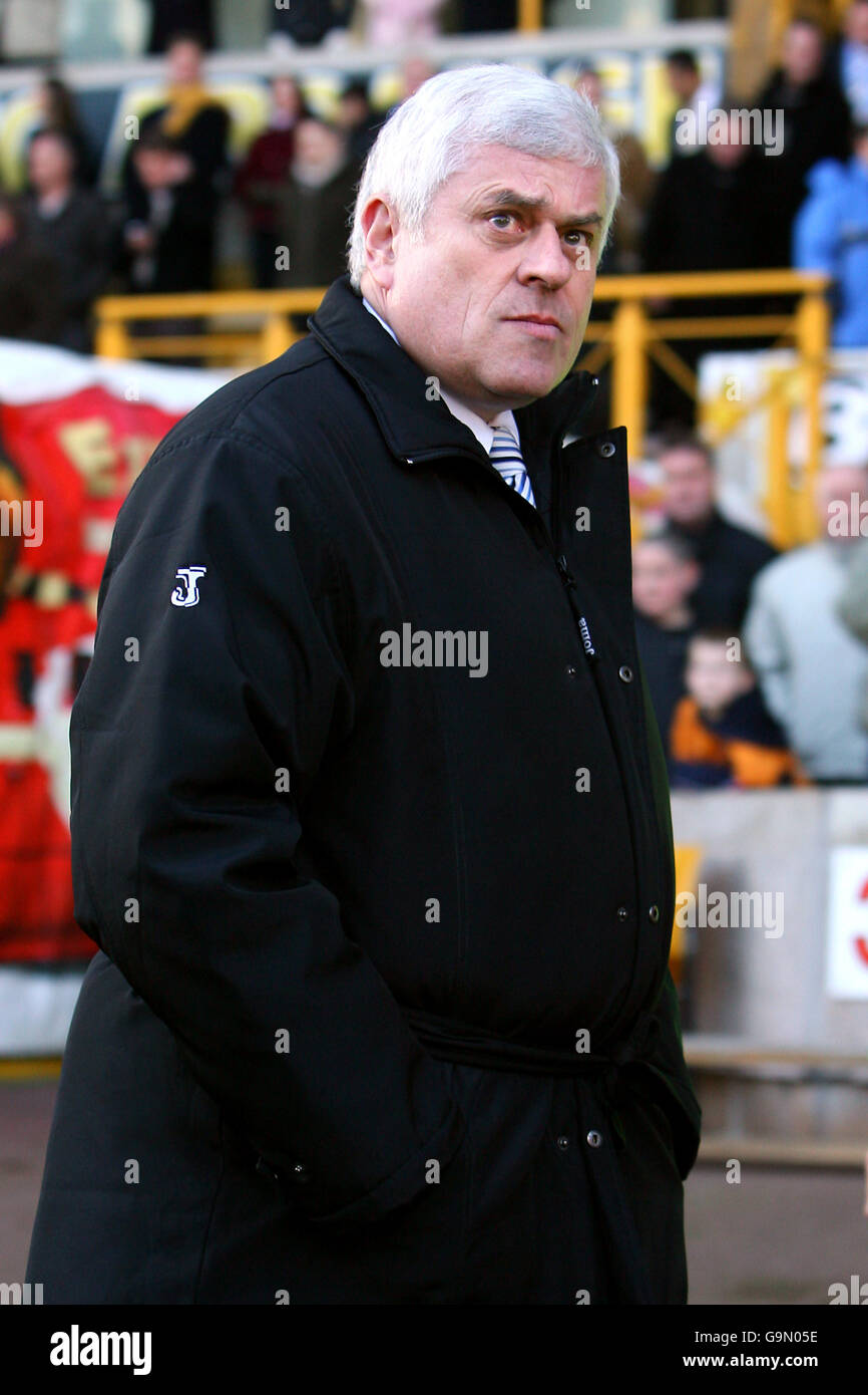 Football Ridsdale Top half stock dugout football hi-res stock photography and images - Alamy