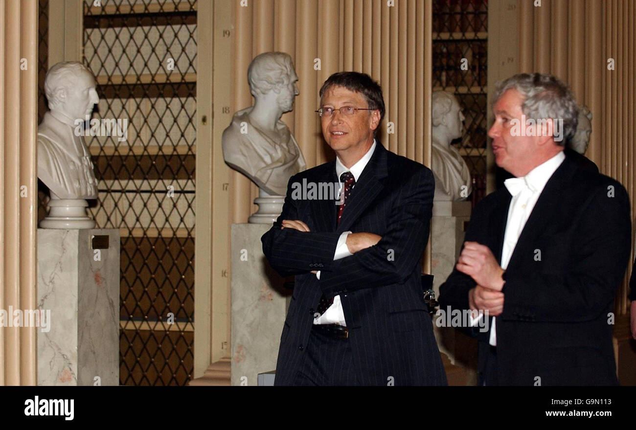 Waits receive honorary degree hires stock photography and images Alamy