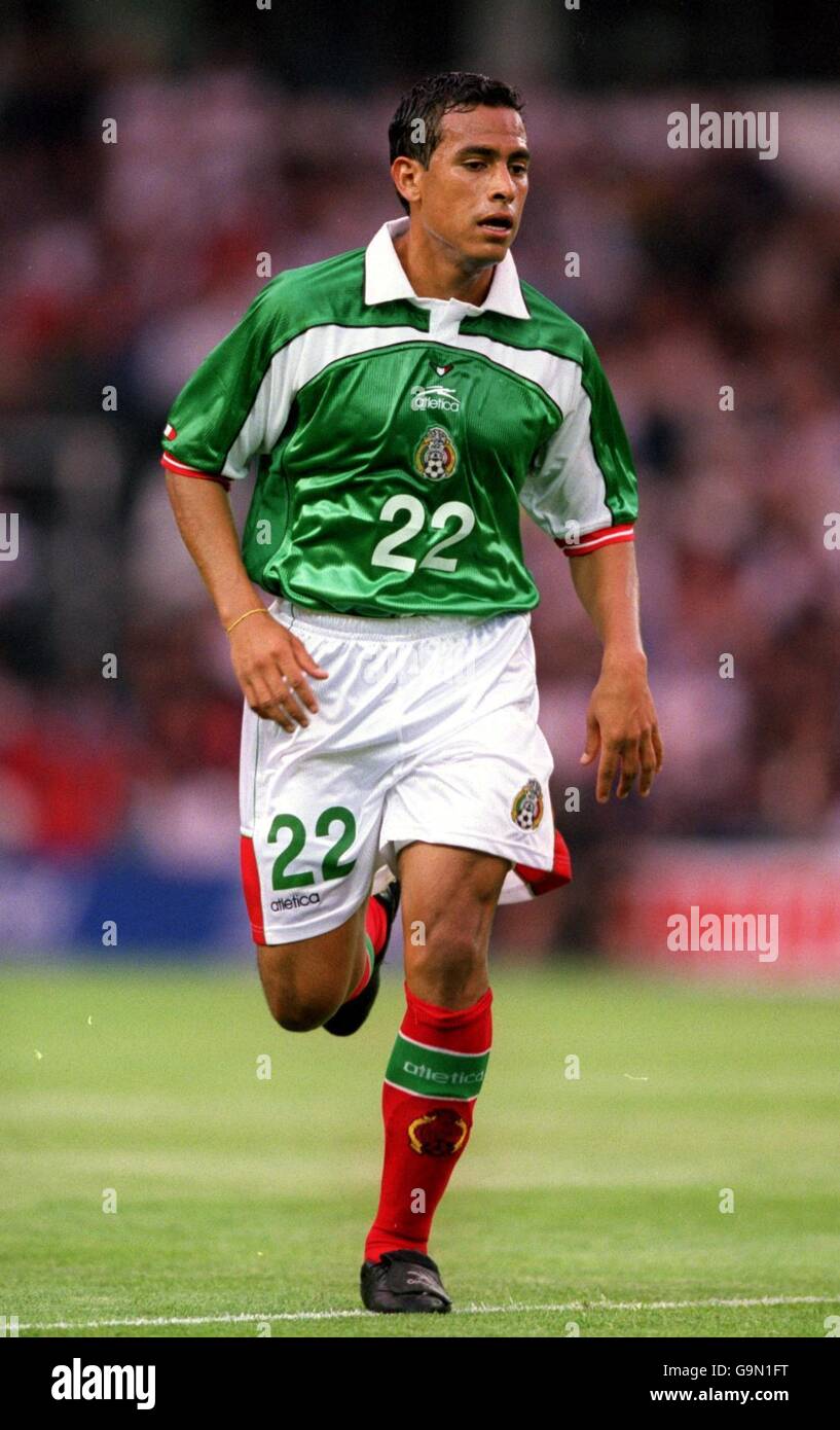 International Soccer - Friendly - England v Mexico. Hugo Chavez, Mexico