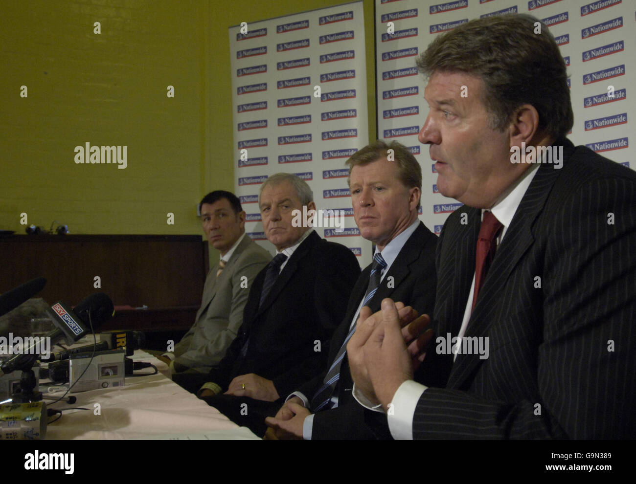 Home Nations managers (L-R) Lawrie Sanchez, Northern Ireland, Walter Smith, Scotland, Steve McClaren, England and John Toshack, Wales Stock Photo