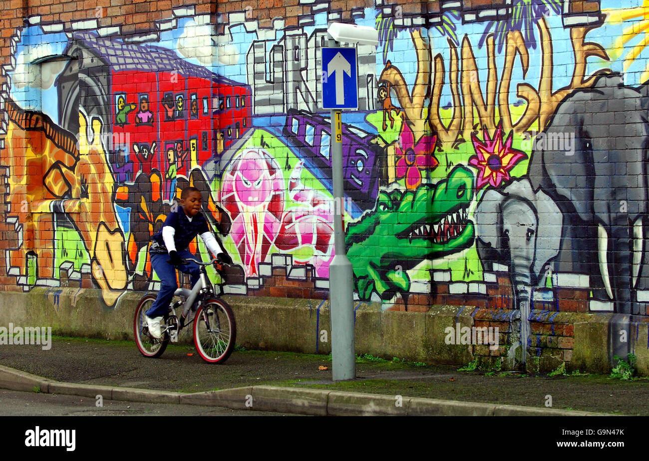 BURTON M6 CIRCA スノーボード Graffiti Art BURTON M6 CIRCA スノーボード Graffiti Art