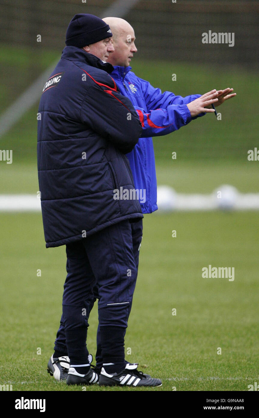 New Rangers manager Walter Smith (left) and coach Kenny McDowall during