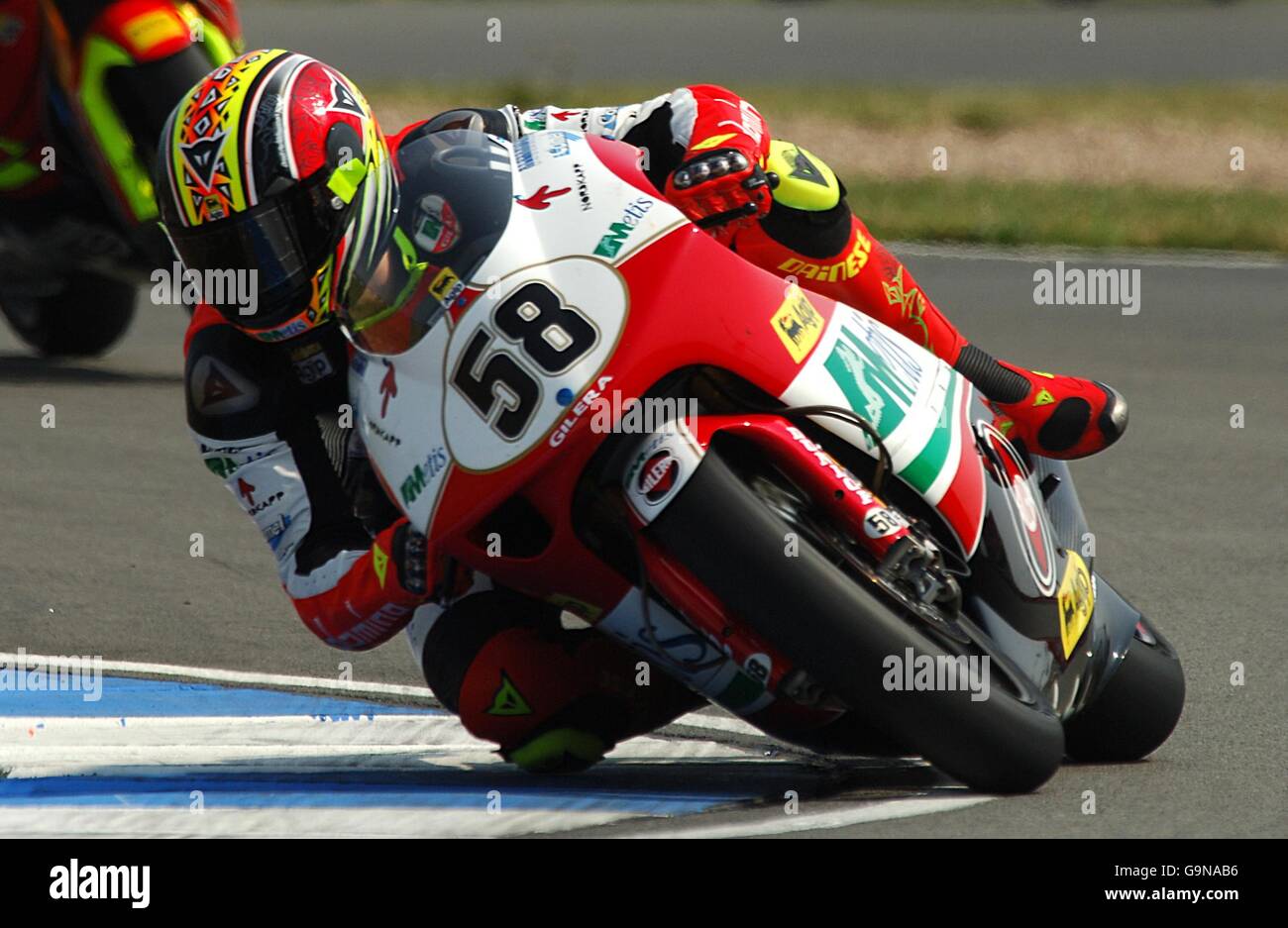 British Moto GP - Donnington Park. Italy's Marco Simoncelli during the  250cc race Stock Photo - Alamy