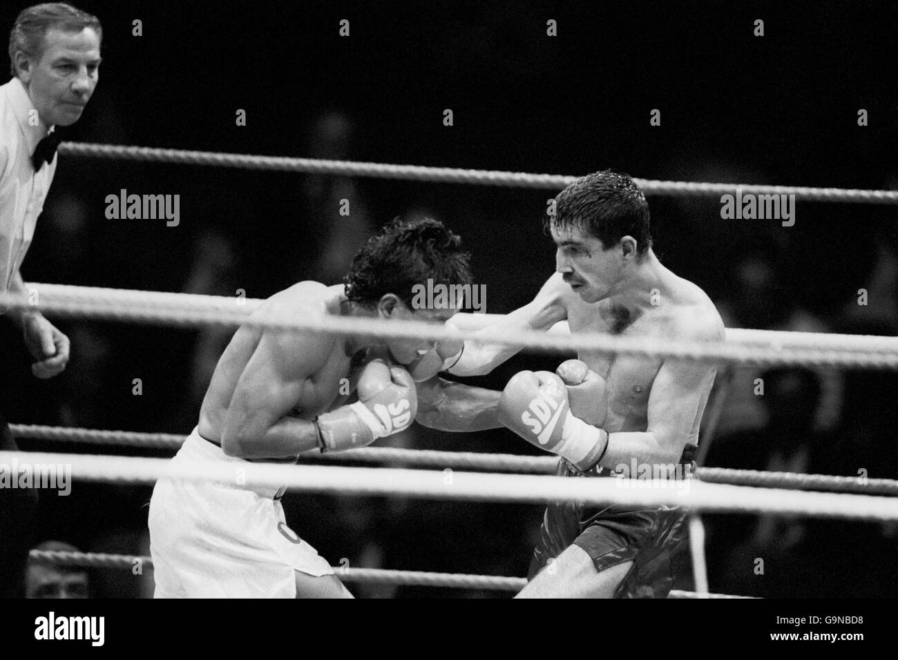 Boxing IBF World Flyweight Championship Dave McAuley v Dodie Boy