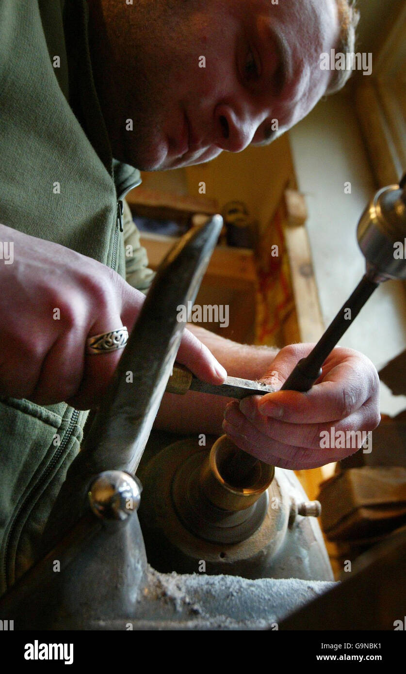 The Bagpipes Galore shop Edinburgh Stock Photo Alamy