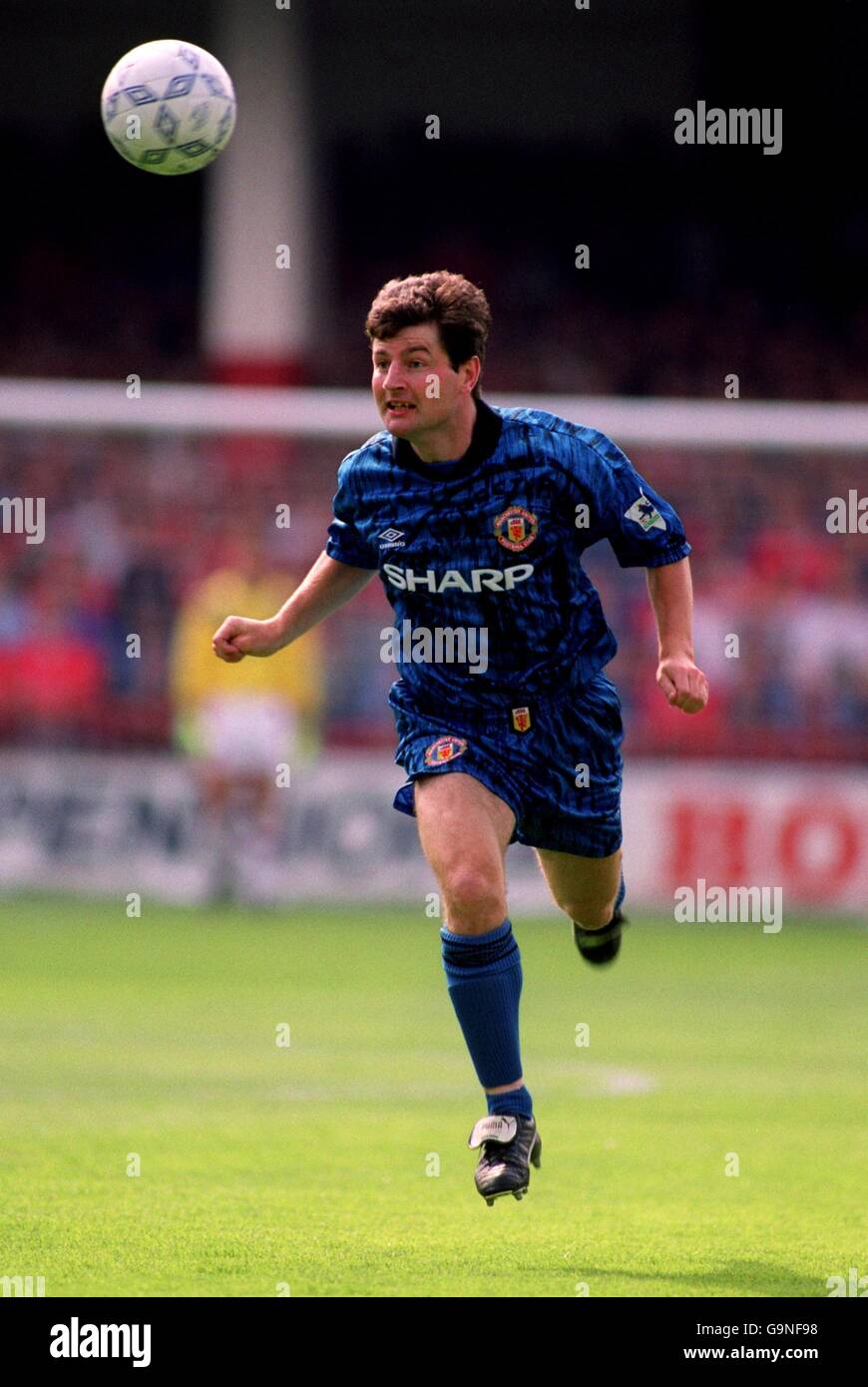 Win a signed Denis Irwin Manchester United shirt - Stretty Rant Win a signed Denis Irwin Manchester United shirt - Stretty Rant