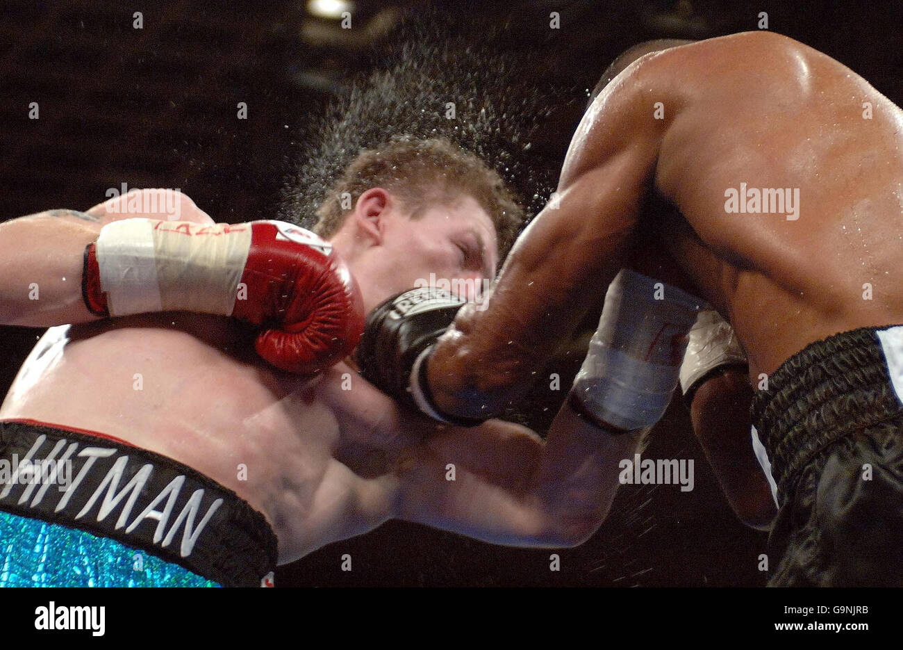 Great Britain's Ricky Hatton (left) with Mexico's Jose Luis Castillo and  his son during their weigh-in at Caesars Palace Hotel, Las Vegas, Nevada,  USA Stock Photo - Alamy