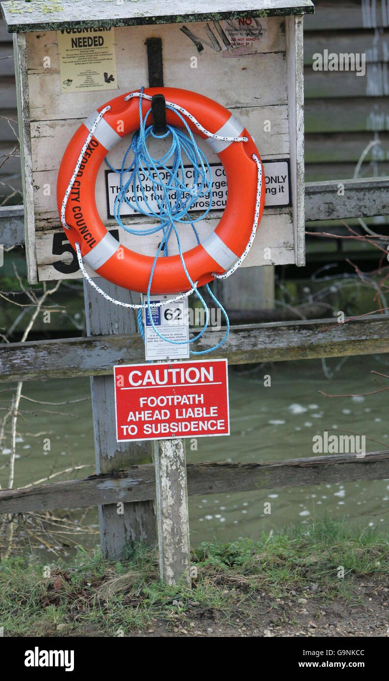 Missing teenager Oxford river Stock Photo Alamy